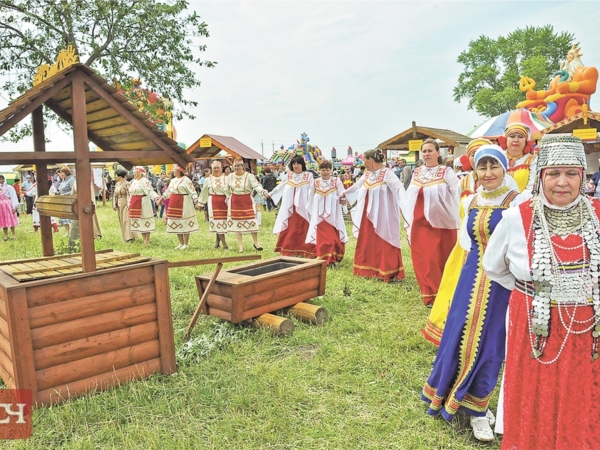 Более 20 тысяч человек побывали на традиционной Тихвинской ярмарке в Цивильском районе