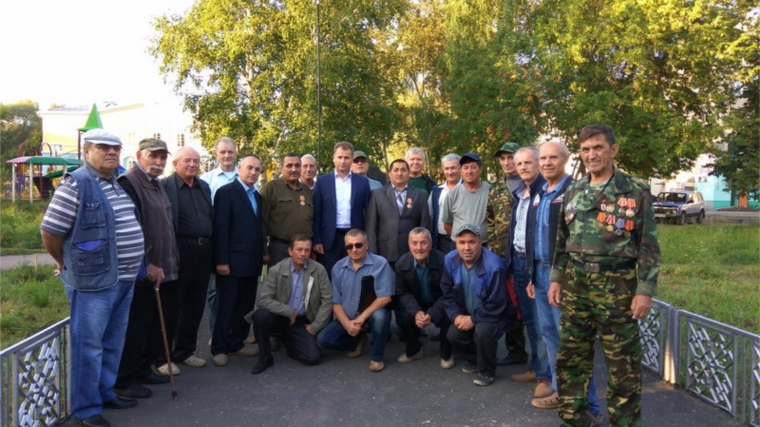 И.о. главы администрации города Шумерля А.Д. Григорьев встретился с представителями ГСВГ
