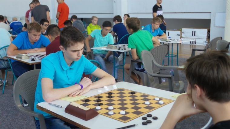 Чебоксарский шашист Даниил Леонидов стал медалистом юношеского первенства мира в Болгарии