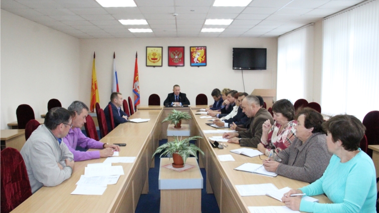 Глава администрации Красночетайского района провел очередное совещание с главами сельских поселений
