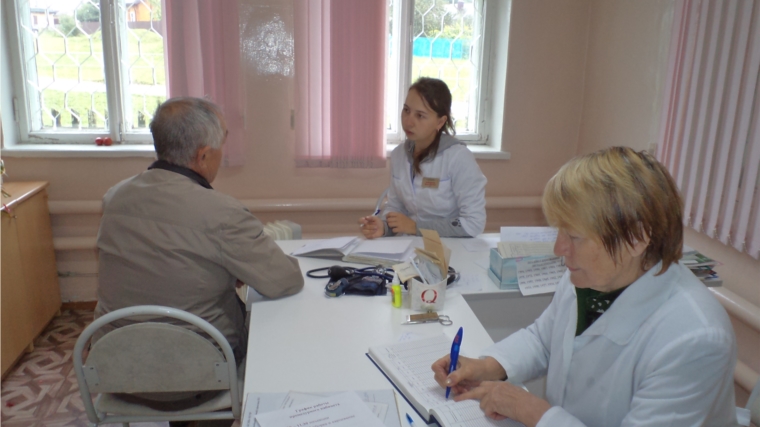 Консультацию специалиста и бесплатную вакцинацию от гриппа жители деревни Чандрово могут получить в отделении врача общей практики