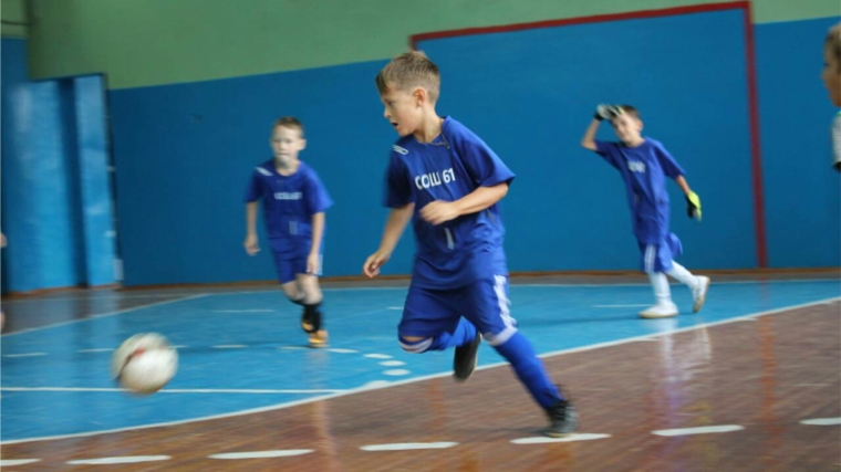 В столице Чувашии идёт подготовка к межрегиональному турниру по мини-футболу среди детских команд на «Кубок Союза Труда»