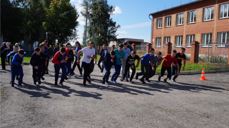 Сегодня жители Чичканского сельского поселения присоединились к Всероссийскому дню бега «Кросс нации - 2017»