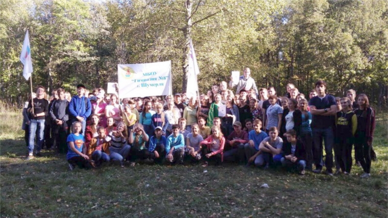 В преддверии Всемирного дня туризма коллектив гимназии №8 города Шумерля собрался на традиционный туристический слет «Осенний лист - 2017»