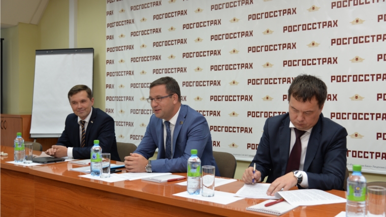 Живой диалог: Николай Владимиров встретился с сотрудниками компании РОСГОССТРАХ