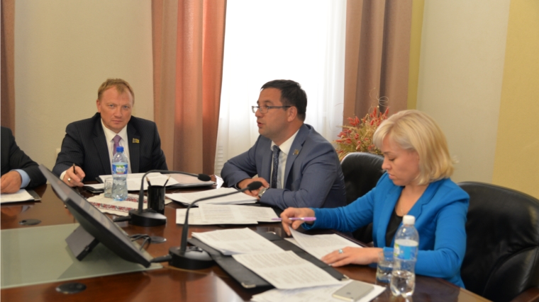 Состоялось совместное заседание постоянных комиссий Чебоксарского городского Собрания депутатов по местному самоуправлению и депутатской этике и социальному развитию и экологии