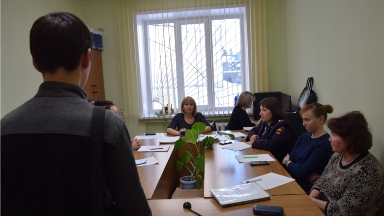 Подведены итоги заседания комиссии по делам несовершеннолетних и защите их прав при администрации Московского района г. Чебоксары