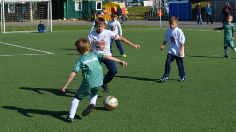 Юные воспитанники ДЮСШ города Шумерля прошли очередное испытание большой футбольной ареной
