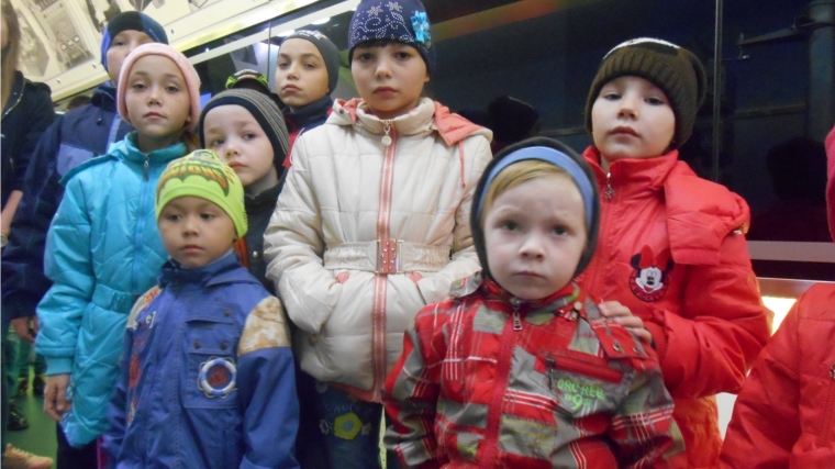 Воспитанники БУ «Социально-реабилитационный центр для несовершеннолетних г. Чебоксары» посетили передвижной выставочно-лекционный комплекс ОАО «Российские железные дороги»