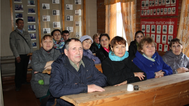 Всемирный день туризма в Красночетайском районе отметили увлекательной экскурсией