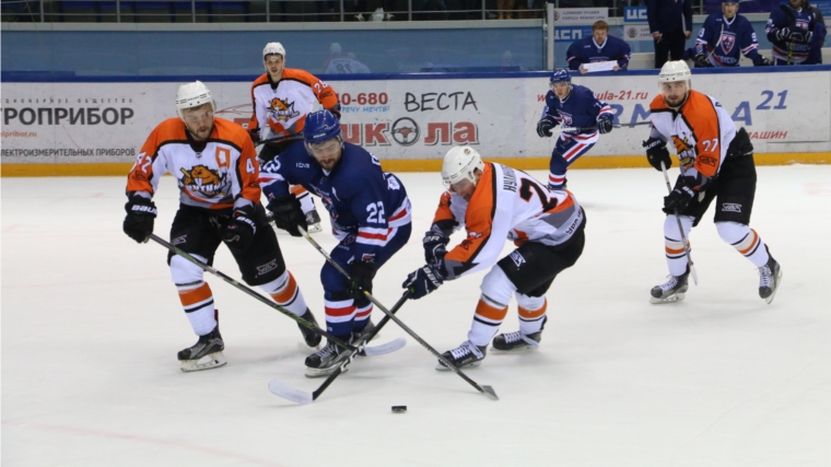 Хоккейный клуб «Чебоксары» начал своё выступление на домашнем льду с победы