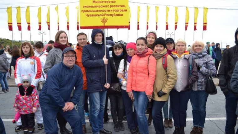 Сотрудники Минэкономразвития Чувашии приняли участие во Всероссийском дне ходьбы