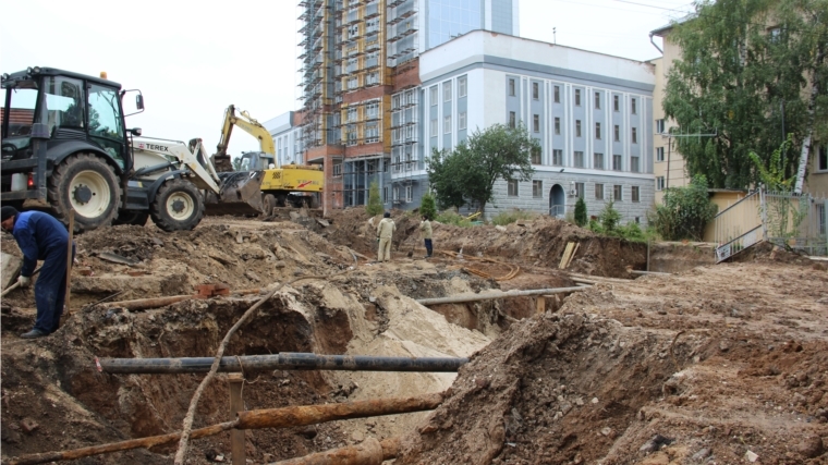 Потребителям в центре г.Чебоксары ограничивают подачу горячей воды до 4 октября в связи с дорожными работами и реконструкцией теплосетей