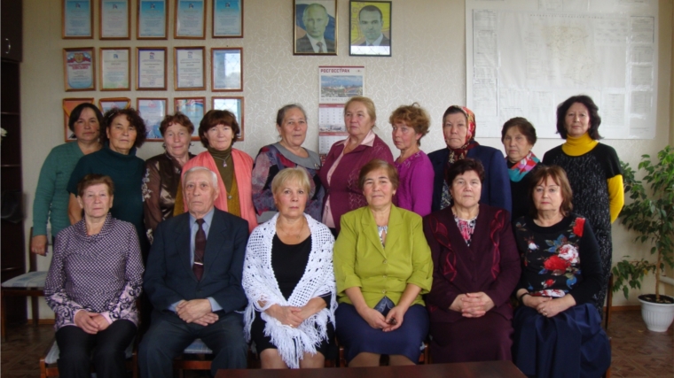 Старшее поколение - главные помощники в разных начинаниях