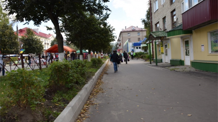 В Шумерле завершили работы по благоустройству общественного пространства - центральной улицы Ленина