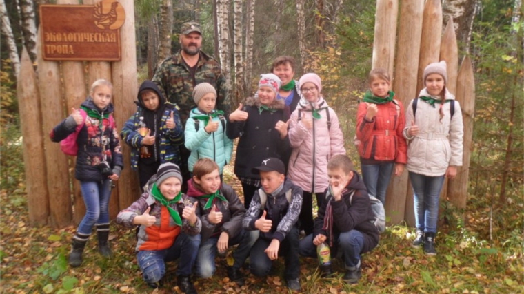 Живые уроки в заповедном лесу прошли для обучающихся муниципального штаба ЭКА города Шумерля