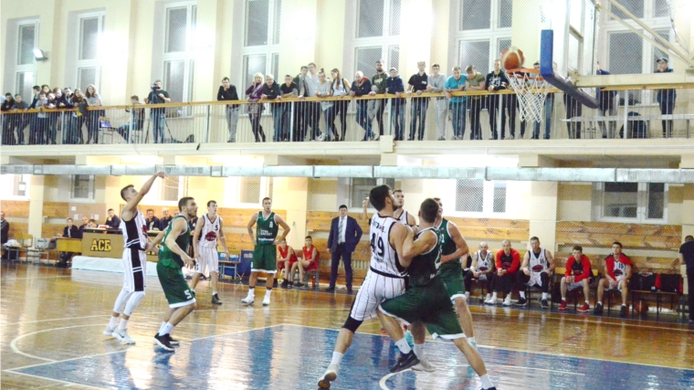 Баскетбольный клуб «Чебоксарские ястребы» стартовал в сезоне с уверенных домашних побед