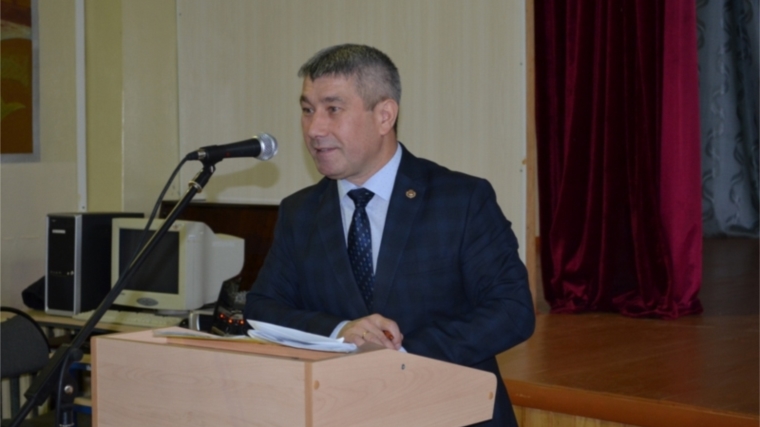 Министр Константин Яковлев в рамках Единого информационного дня посетил Мариинско-Посадский район