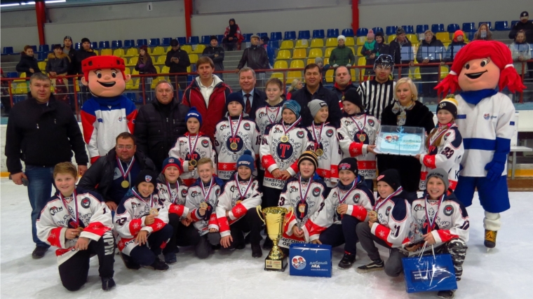Юношеская хоккейная команда Вурнарского района вышла в финальный этап Межрегионального турнира «Добрый лёд»
