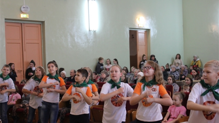 Интересно и с пользой проводят каникулы шумерлинские школьники в Центре детского творчества