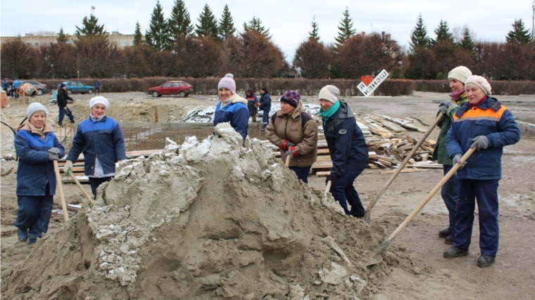 В Канашском городском парке культуры и отдыха ведутся работы по благоустройству