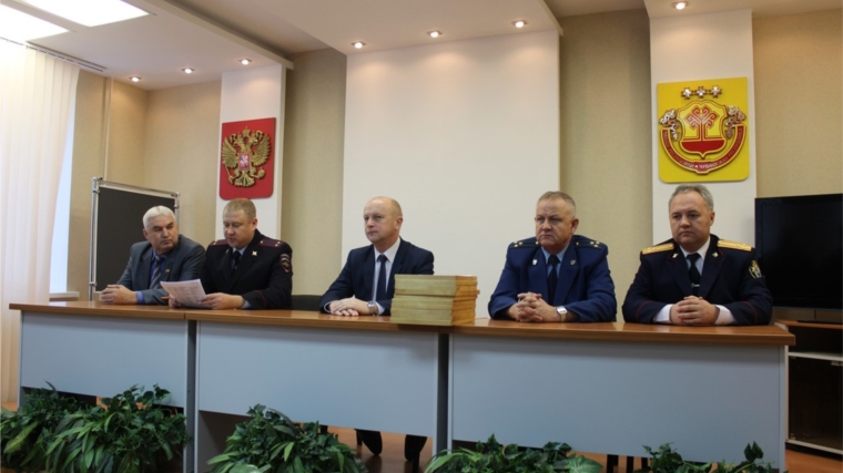 Глава Ядринской районной администрации Андрей Софронов: «Вы делаете всё возможное, чтобы жители района чувствовали себя в безопасности»