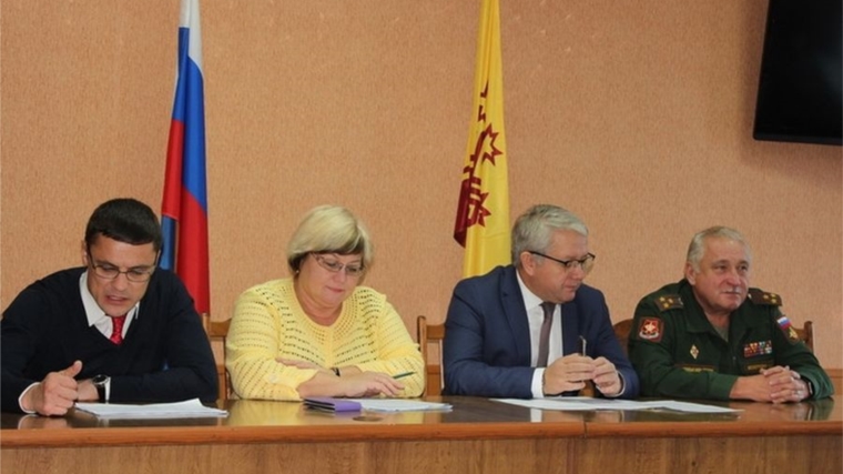 Министр образования Юрий Исаев принял участие в Едином информационном дне в Цивильском районе