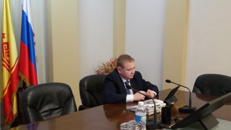 Ответы по сути. Юрий Васильев разъяснил изменения в правилах размещения киосков и кто может бесплатно пользоваться платными муниципальными парковками