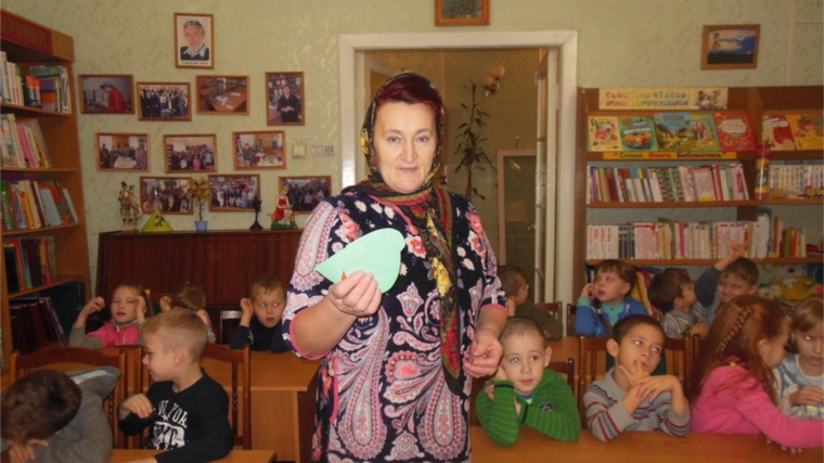 Традиционно в библиотеках города Шумерля проходят праздничные мероприятия, посвященные Дню матери