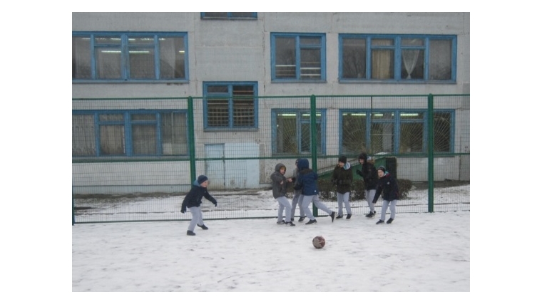 В Калининском районе состоялся турнир по мини-футболу среди дворовых команд