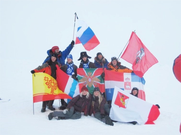 Флаг Чувашии на пути к Антарктиде
