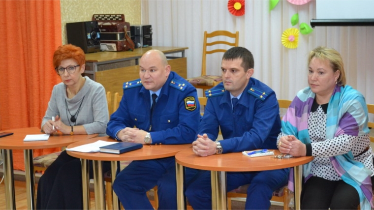 Шумерлинской межрайонной прокуратурой совместно с органами местного самоуправления инициирован прием инвалидов и лиц пожилого возраста в специализированных учреждениях социальной защиты населения
