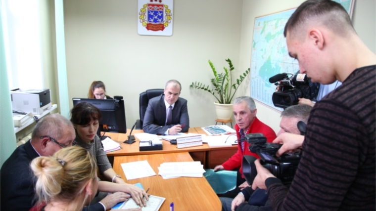 В администрацию Чебоксар в Общероссийский день приема граждан обратилось 138 человек