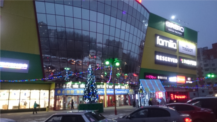 Калининский район: предприятия сферы торговли готовятся к Новому году