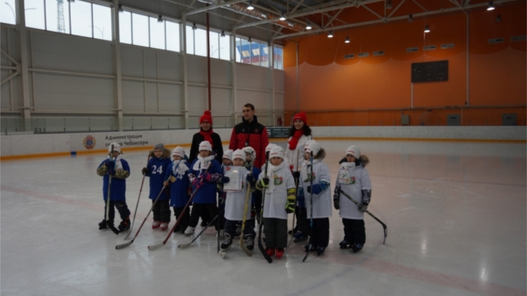 Для дошкольников столицы Чувашии прошел мастер-класс по игре в хоккей