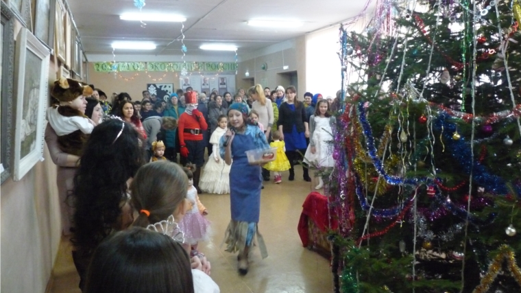 Новогодние праздники в д. Чандрово в самом разгаре: вечер для старшего поколения, утренник для детей