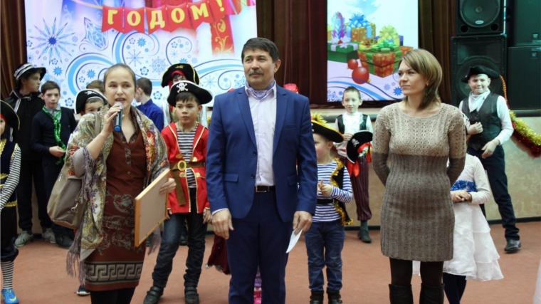 Благотворительная елка собрала детей из многодетных и малообеспеченных семей Вурнарского и Ибресинского районов