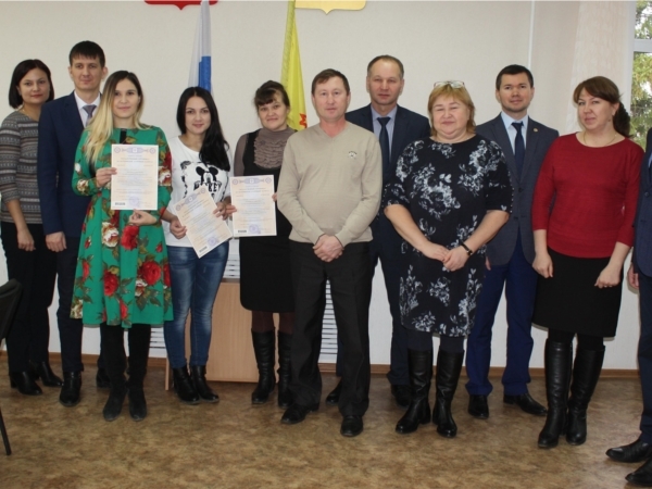 Пурте пĕрле тăрăшсан ĕç ăнăçать