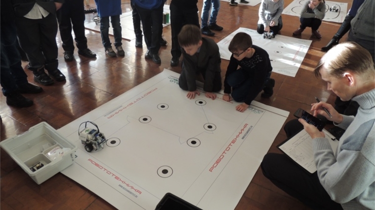 День детских изобретений в городе Шумерля был отмечен III Открытым муниципальным конкурсом по робототехнике «Робофест – 2018»