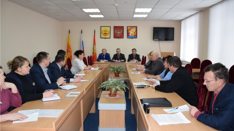 В Красночетайском районе обсудили усиление мер безопасности в общеобразовательных учреждениях