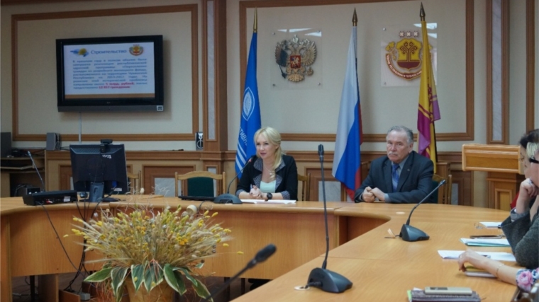 В Чебоксарском кооперативном институте на информдне обсудили Послание Главы республики
