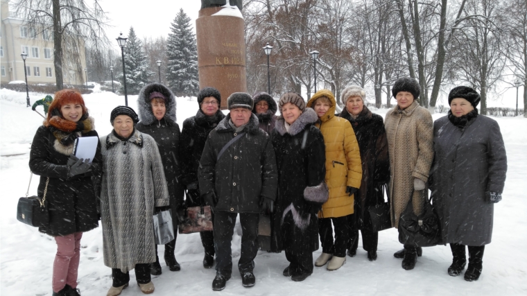 Председатели ТОС с увлекательной экскурсией побывали в сквере К. Иванова