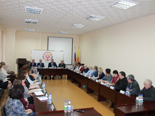 В рамках проекта «Час с министром» министр здравоохранения Владимир Викторов встретился с общественностью Чувашии