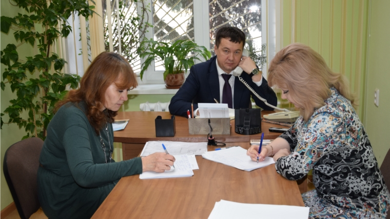 Услышать каждого: глава администрации Московского района Андрей Петров ответил на вопросы горожан в ходе прямой линии