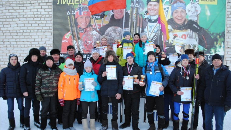 В рамках месячника оборонно–массовой и спортивной работы в деревне Карабай–Шемурша состоялось традиционное открытое соревнование по лыжным гонкам «Карабай-Шемуршинская лыжня-2018»