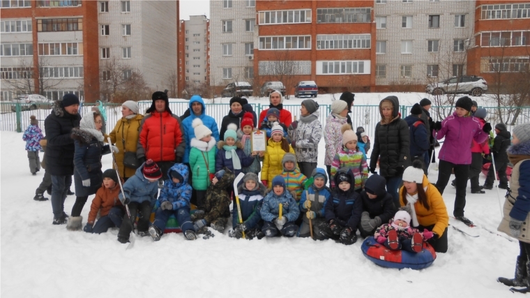 Инструкторы физкультурно-массовой работы Московского района г. Чебоксары активно привлекают детей и их родителей к здоровому образу жизни
