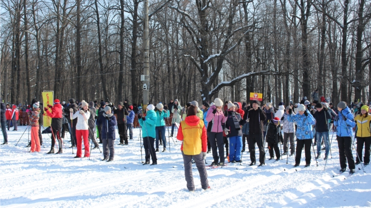 В городе Канаш в рамках «Лыжни России-2018» желающие могли пройти тестовые испытания ВФСК «ГТО» - «бег на лыжах»