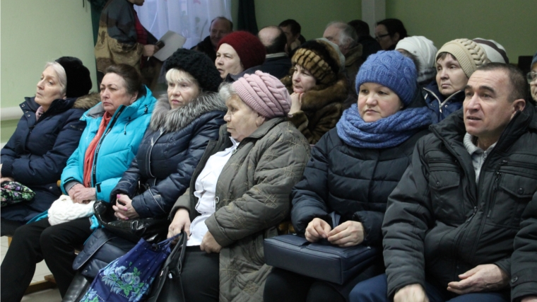 Глава администрации Шумерлинского района Лев Рафинов встретился с жителями Шумерлинского сельского поселения