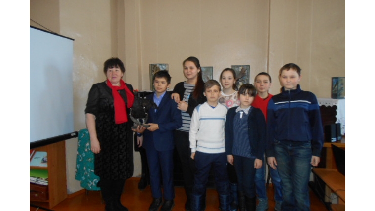 Выставки в Доме-музее Лобачевского посетили учащиеся Янгильдинской школы