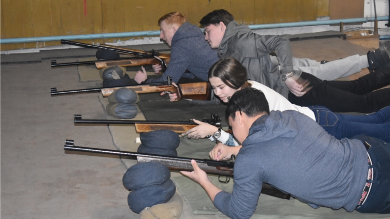 Новочебоксарские школьники приняли участие в республиканских соревнованиях по пулевой стрельбе